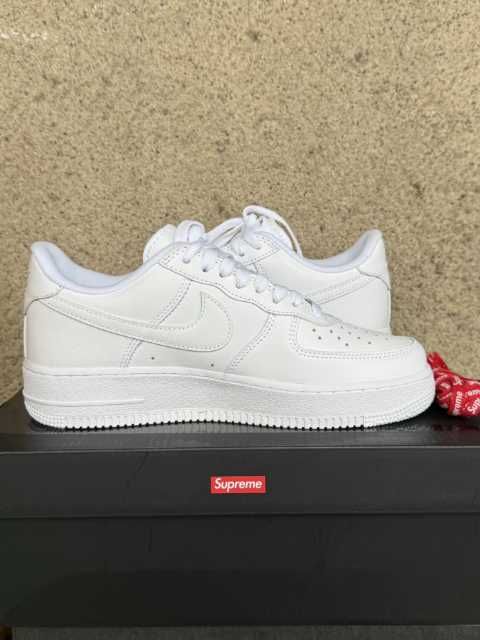 Nike_Air_Force_1_Low_Supreme_White R.38