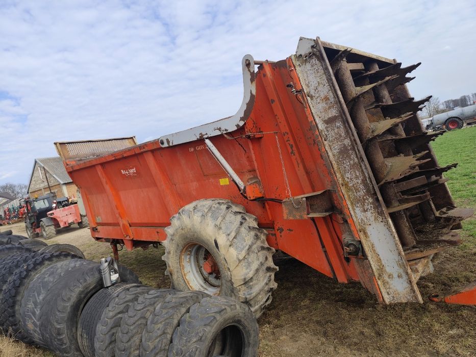 Rozrzutnik 10 t Brochard wannowy 2009 r