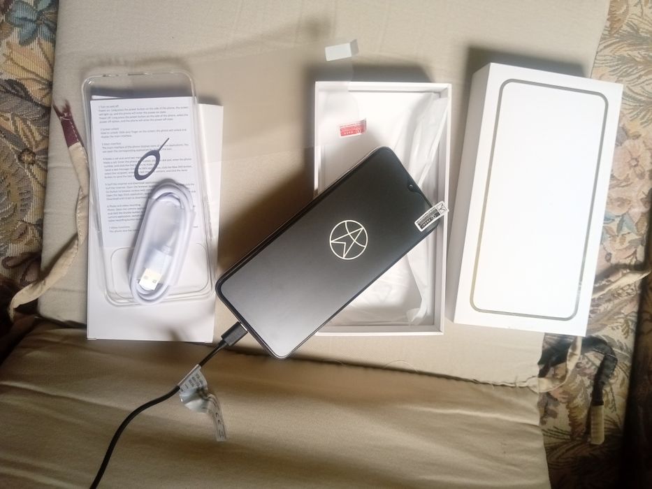 Smartphone novo f17 pro max (concorrência da Xiaomi)