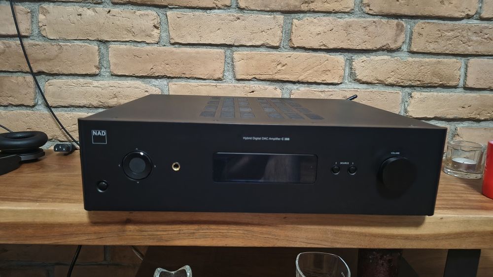 wzmacniacz NAD C-388 moduł BluOS wer 2.1