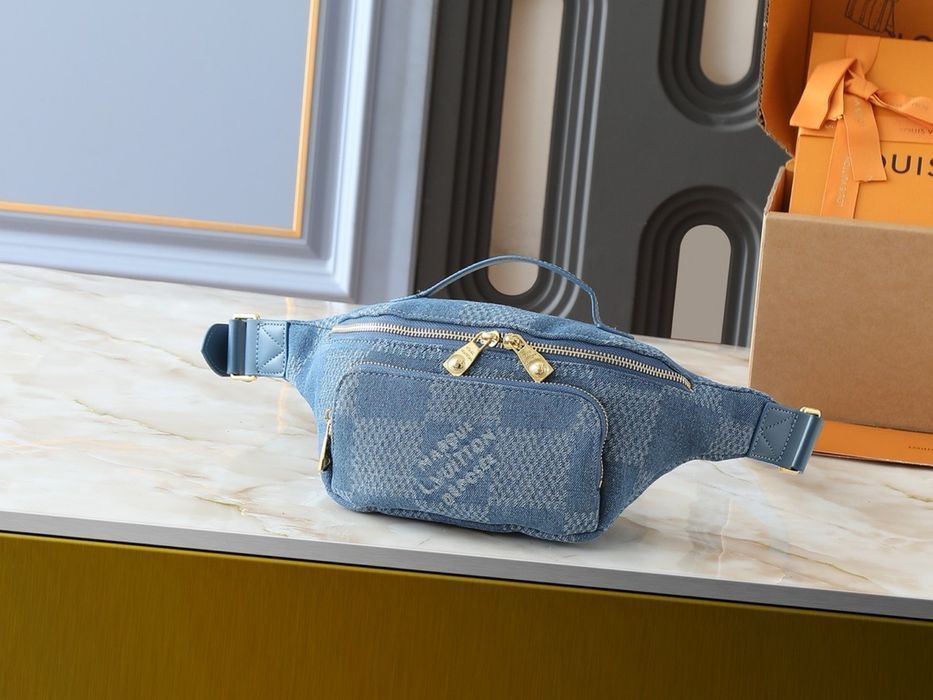 LOUIS VUITTON бананка голубая мужская синяя джинсовая кожаная оригинал