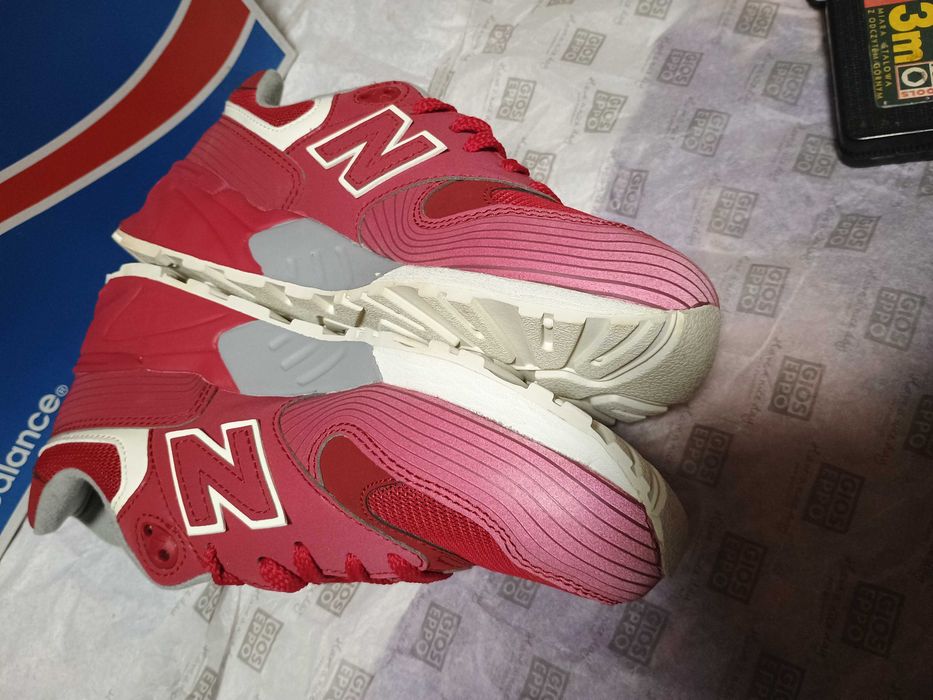 czerwone nowe buty new balance 37,5 wkładka ok 24 cm