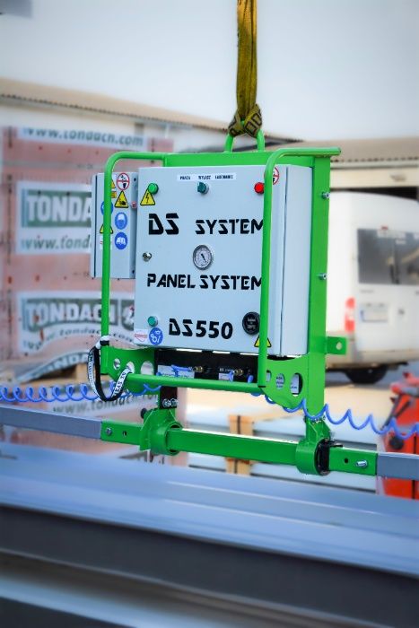 Chwytak do montażu płyt warstwowych - DS 550 - DS SYSTEM