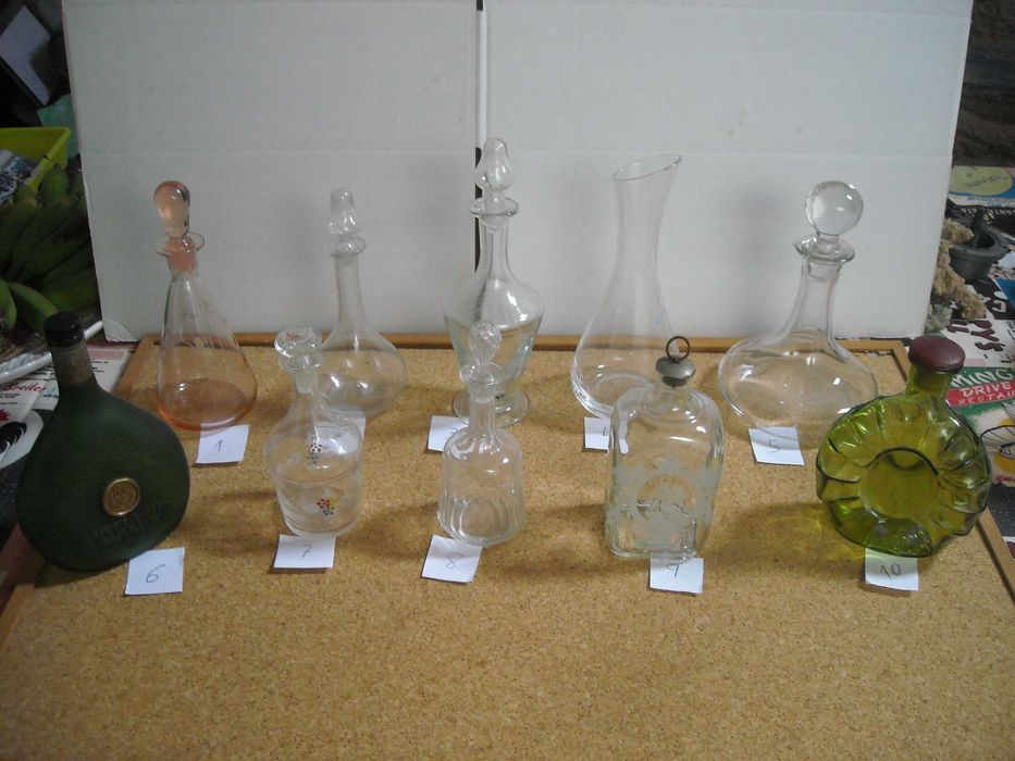 Garrafas diversas vidro antigas licor espirituosas vinho coleccao