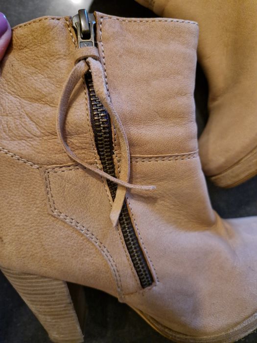 Buty botki reserved raz ubrane 37