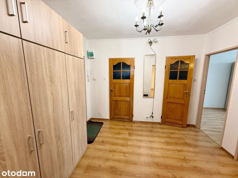 3 pokojowe mieszkanie z oddzielną kuchnią przy Galerii Północnej, 61m2