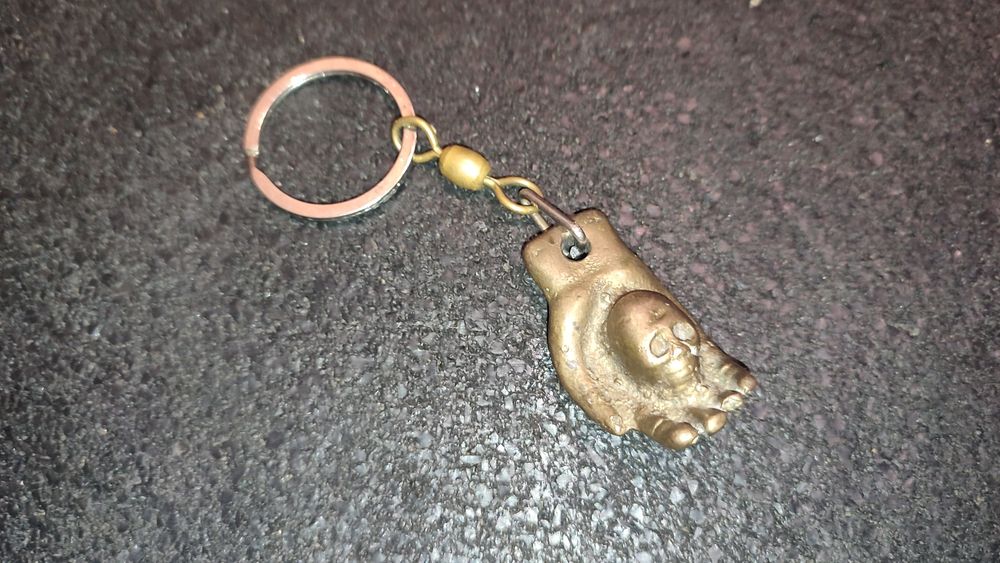 брелок Ладонь с черепом.бронза.СССР