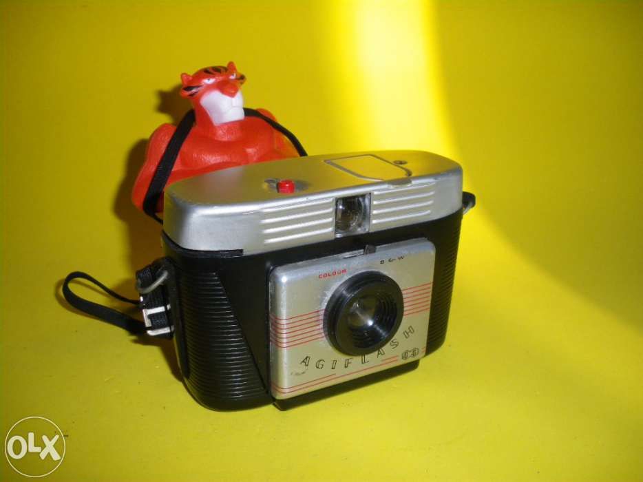 Máquina Fotográfica Vintage – Agilux Agiflash 44