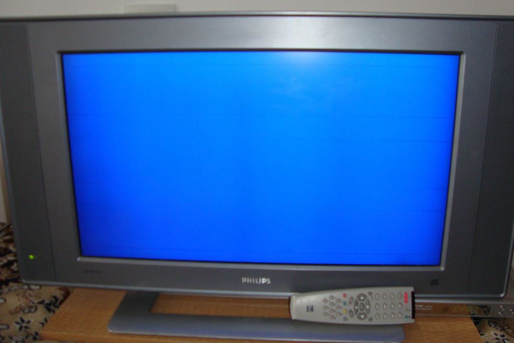 Телевизор Philips 26PF3320/10 на запчасти самовывоз.