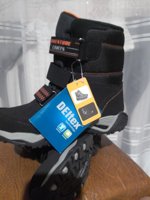 Продам термовзуття Deltex на хлопчика 31р.