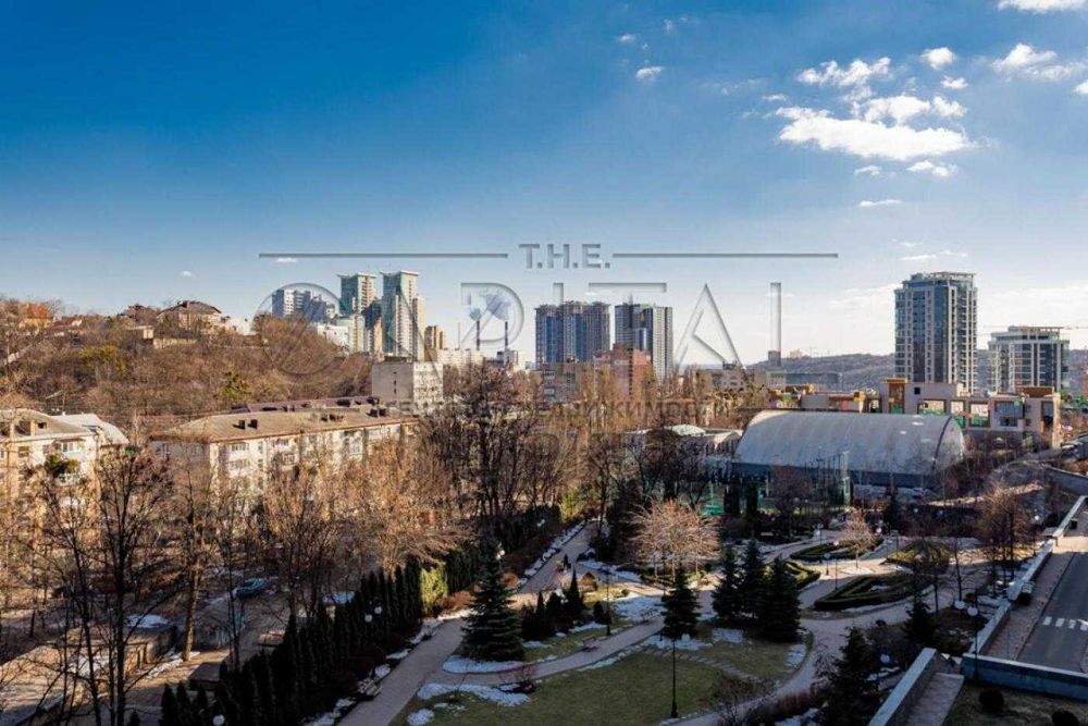 Оренда / Квартира / Андрія Верхогляду, Печерськ, Київ