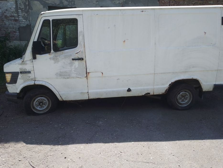 Продам мерседес 310
