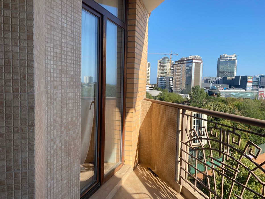 Продам квартиру с террасой. Низкий этаж!!! Вид моря. Аркадия.