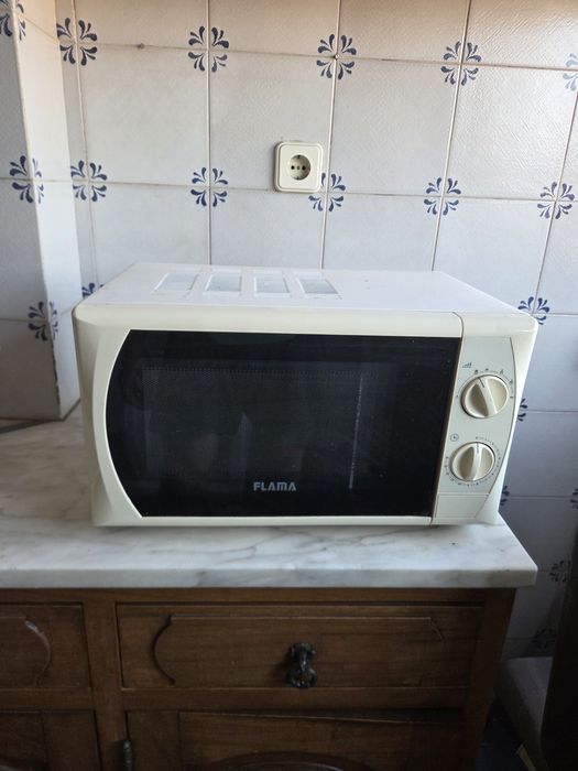 Microondas Flama