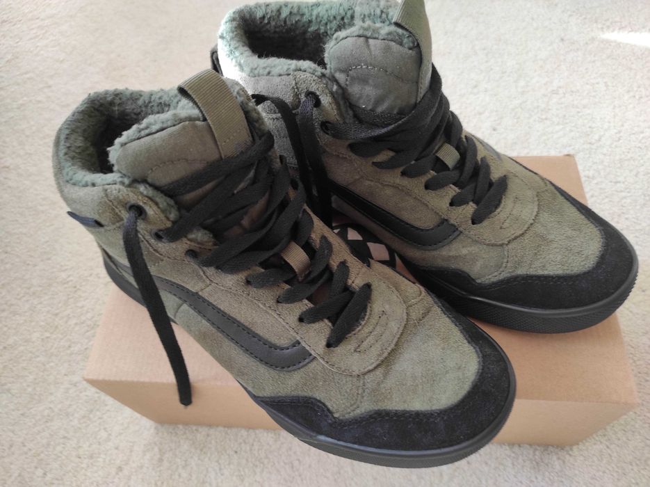 Buty dla chłopca Vans Range Exp Hi ocieplane wodoodporne 40,5