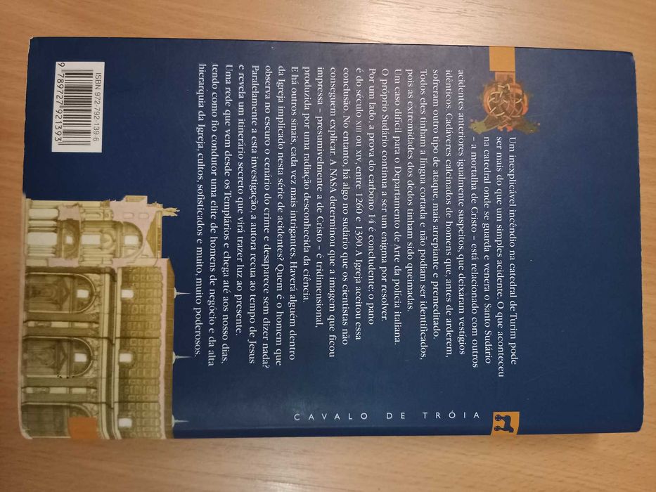 A Irmandade do Santo Sudário, Julia Navarro