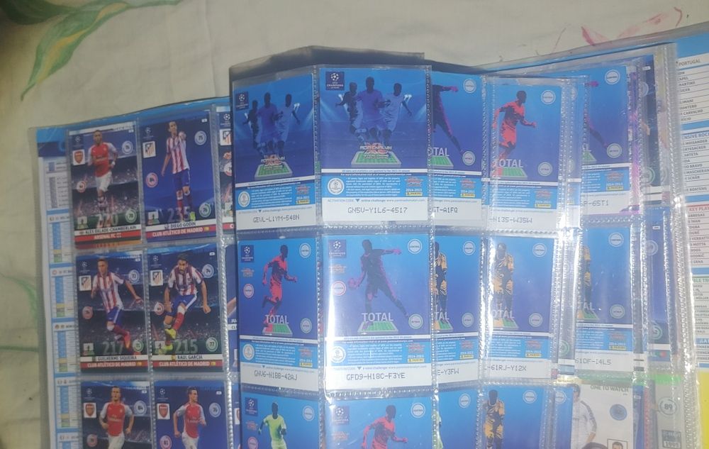 Карточки - Panini Adrenalyn XL UEFA Champions