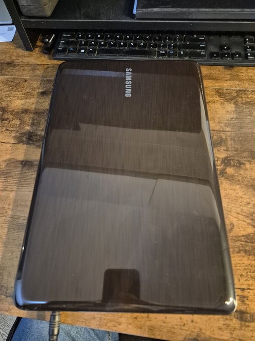 Laptop Samsung NP-R540
Laptop Samsung NP-R540