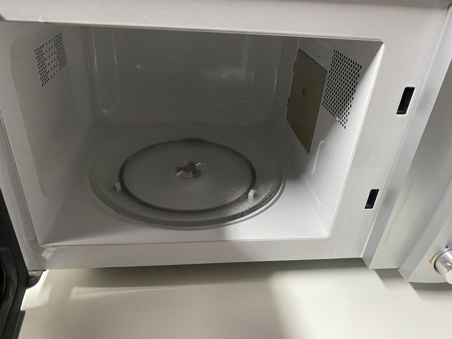 Micro ondas Candy Cmw 200 S