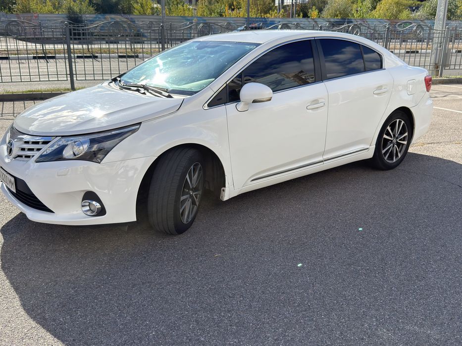 Toyota avensis t27