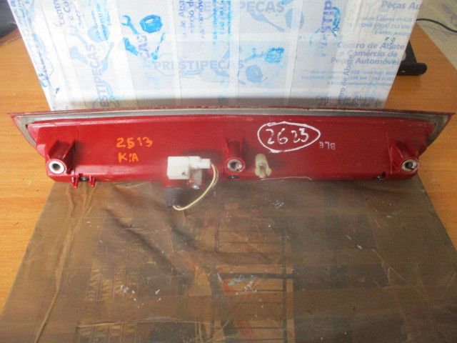 Luz stop adicional / 3º stop KIA Carnival / Grand Carnival III (VQ)