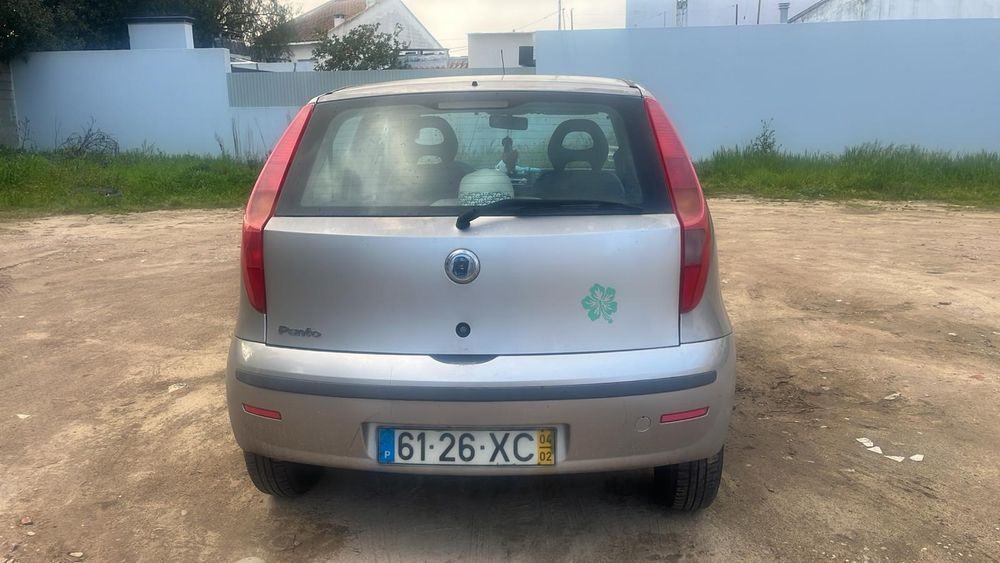 Fiat Punto 2004 no estado