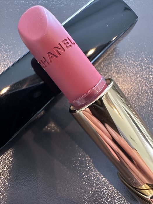 Chanel limitowana, ekskluzywna,  matowa pomadka do ust.