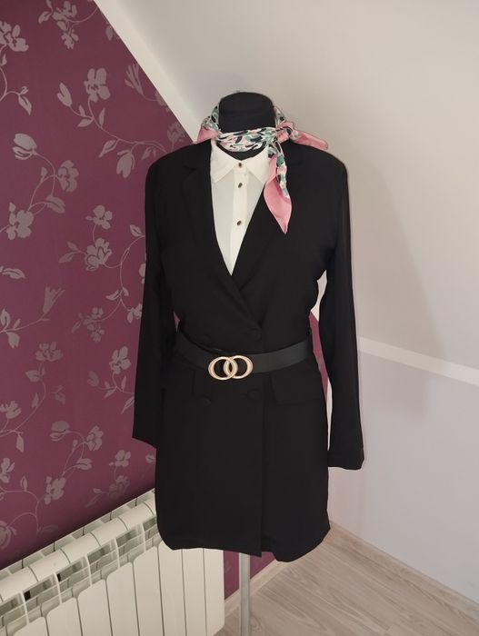 Sukienka marynarkowa GLAMOROUS – czarna / Glamorous black blazer dress