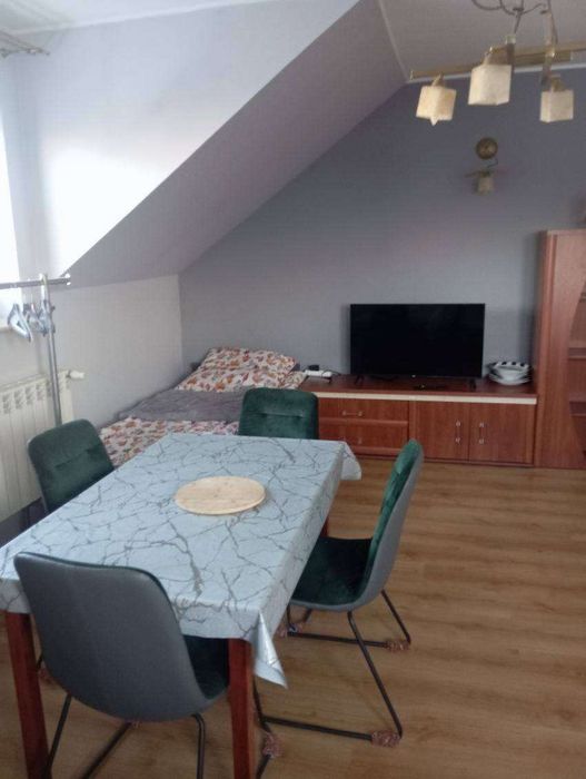 Pokoje pracownicze u Ninki /Noclegi u Ninki ul.Wesoła 22