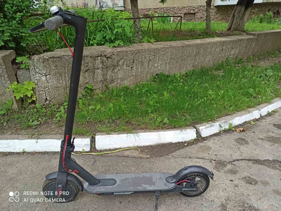 Електросамокат Xiomi m365