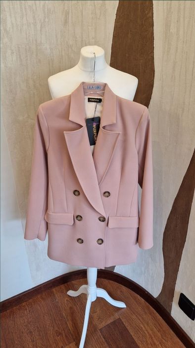 Garnitur z szerokimi modnymi spodniami firmy Purpura