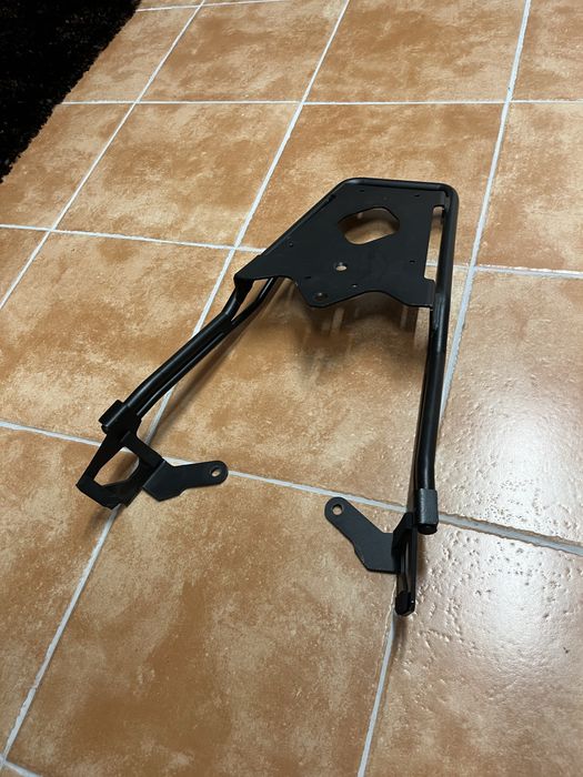 Suporte mota para top case