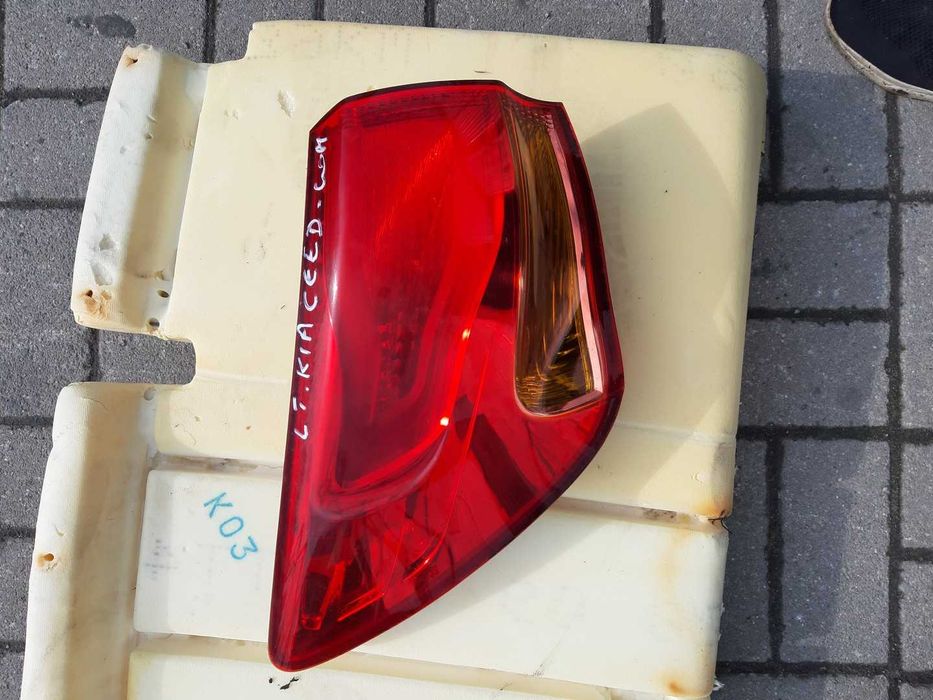 Kia Ceed II Kombi 12-15r. lampa tylna lewy tył