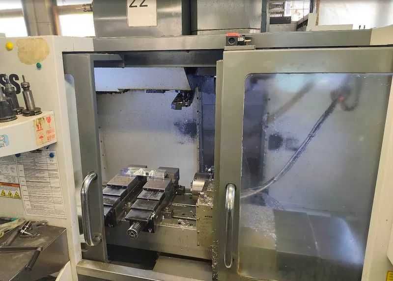 Фрезерний верстат з ЧПУ Haas VF 2 SS + 4 осі