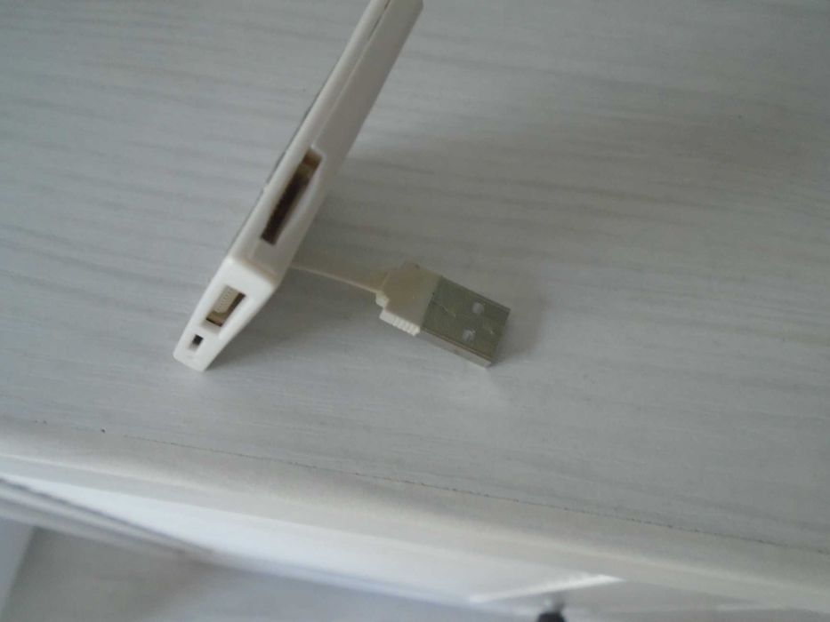 USB 20 model CR-682