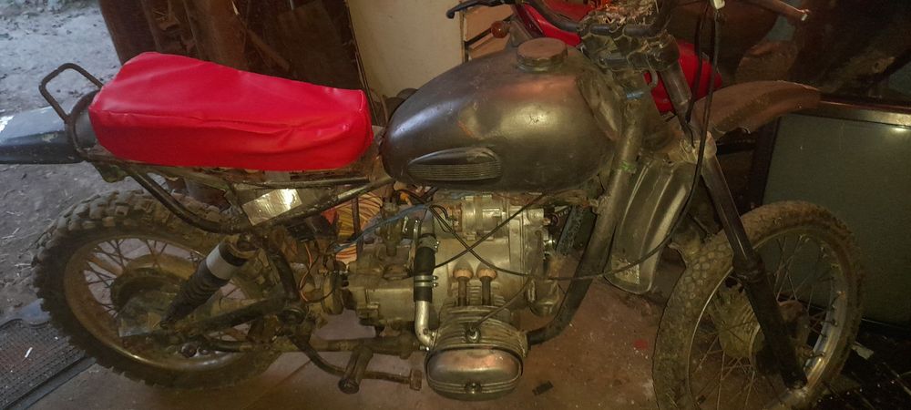 Продам Урал крос