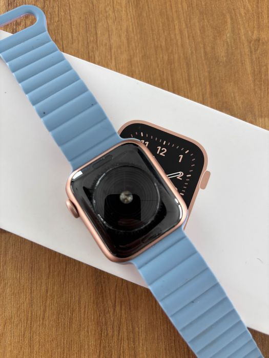 Idealny Apple Watch SE 40 mm GOLD!