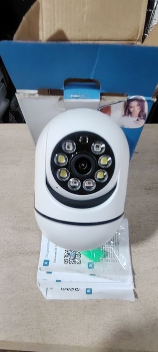 Camera de filmar. Com cartão de memória.