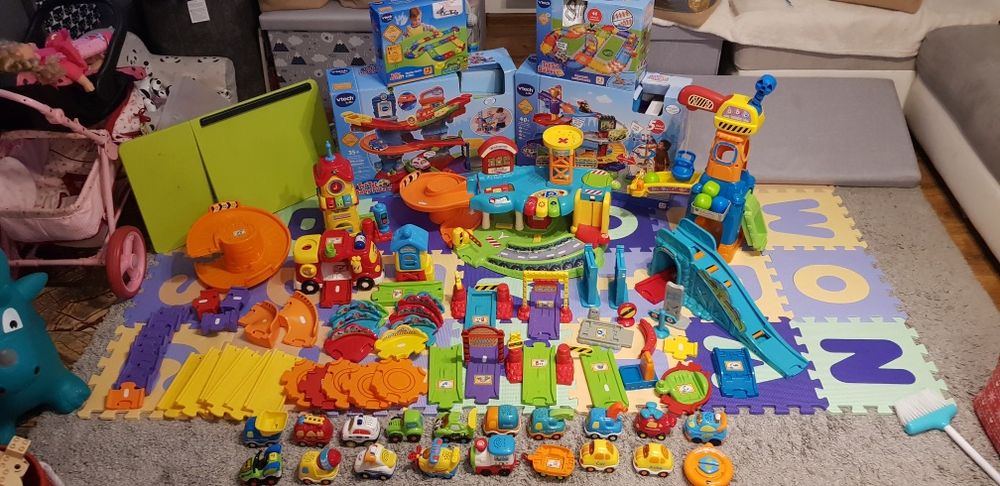 Ogromny zestaw vtech tut tut remiza dworzec komisariat kopalnia tory