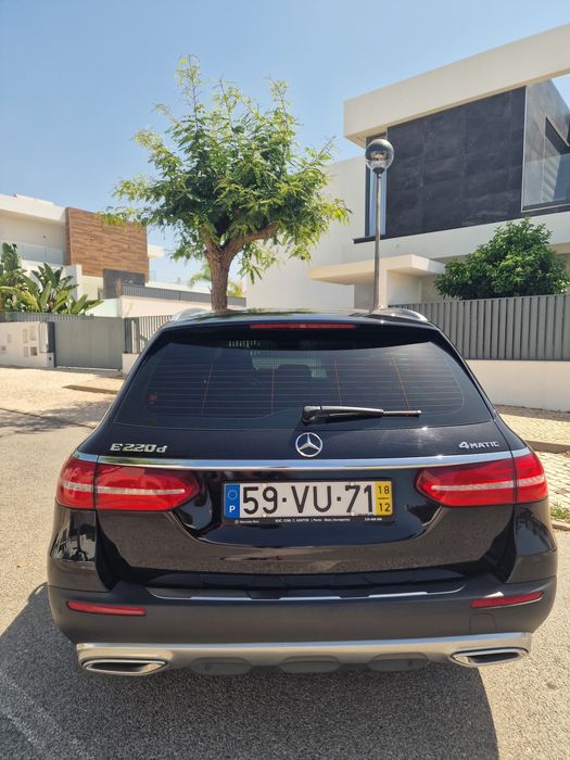 Mercedes-Benz E 220 — fotografia 4