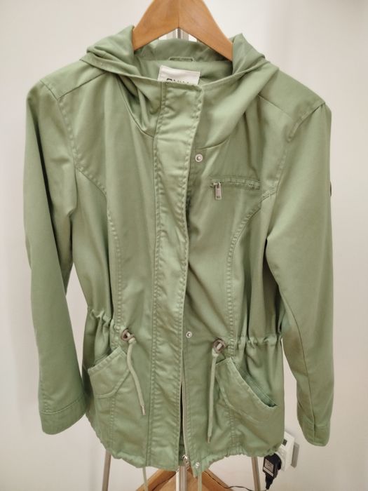 2 casacos ONLY tamanho XS