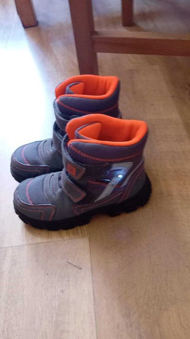 Buty dziecięce zimowe