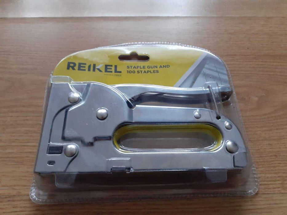 Tacker, zszywacz na zszywki od 4 do 8 mm