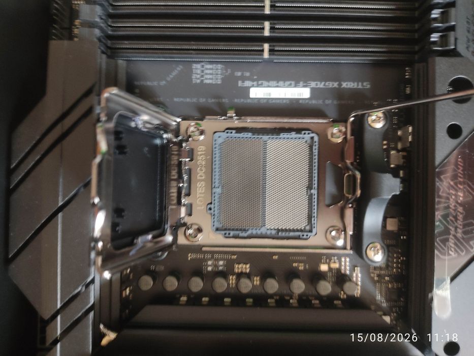Asus rog Strix X670E-F Gaming Wifi