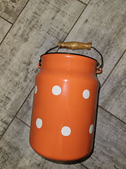 Емальований бідончик