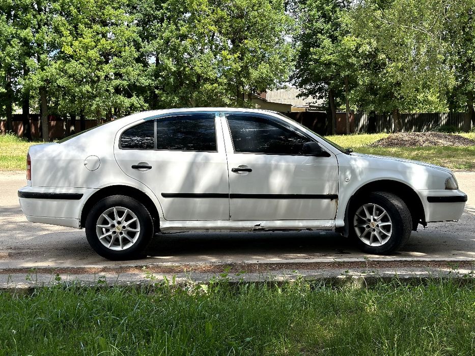 Skoda Octavia Tour 1.6 г/б