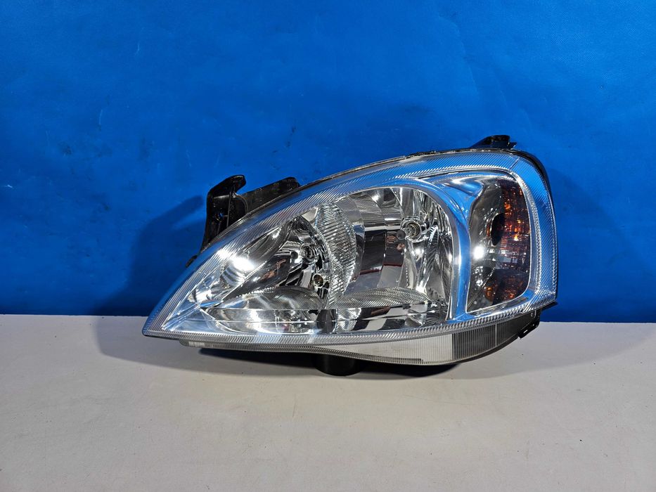 Opel Corsa C Lampa przód Przednia lewa Europa EU