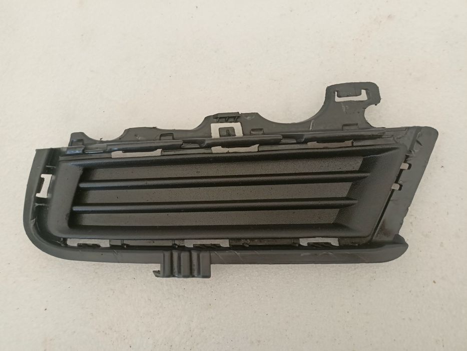 VW Golf VII 7 5G 5G0 12-17 kratka zderzaka lewy przód lewa zaślepka
