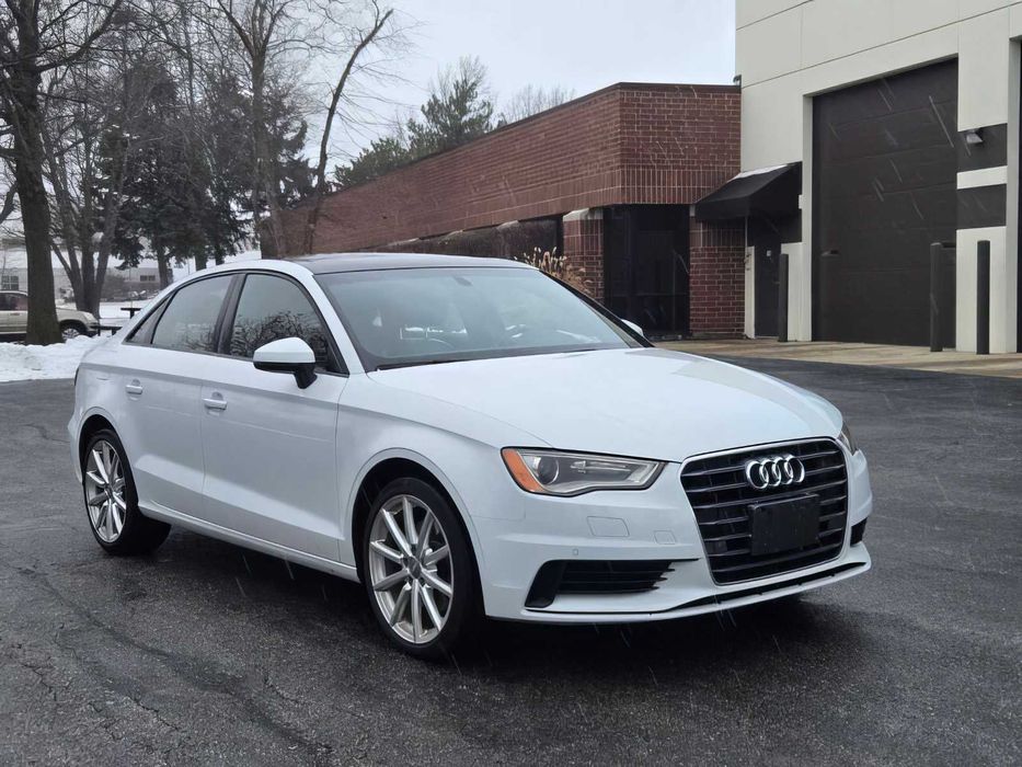 Audi A3      2015