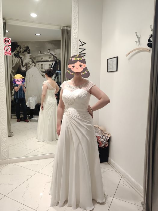 Suknia ślubna piękna regulowana kolor delikatnie śmietankowy (ivory)